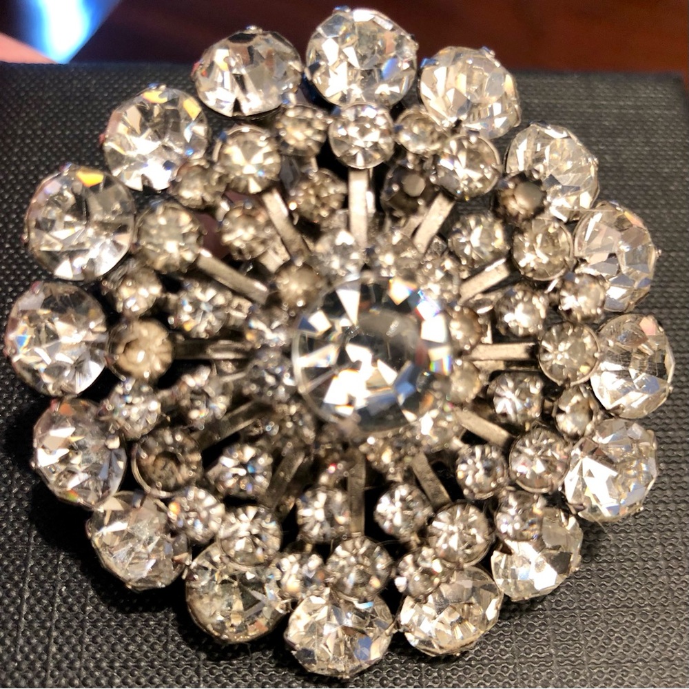 ✨Vintage Rhinestone Starburst Brooch✨ - Picture 3 of 4